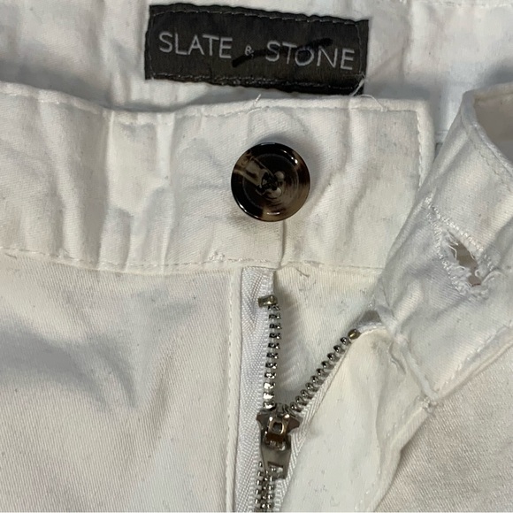 Slate and Stone Men’s Casual Shorts in White - Picture 3 of 4